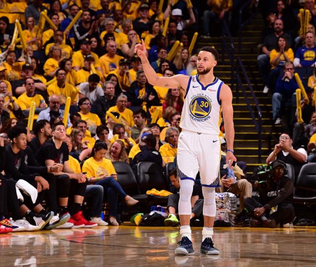 在防守端遇 在防守端遇