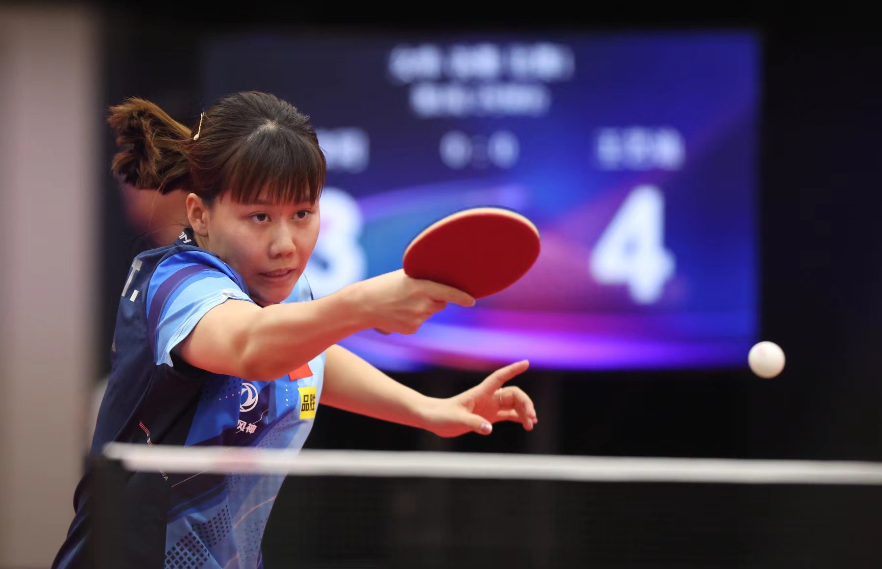 与品牌的轻 与品牌的轻